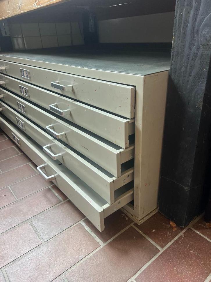 2 of 1 Tekeningladenkast (metaal), Doe-het-zelf en Verbouw, Metalen, Gebruikt, Overige metalen, Ophalen