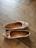 Ballerina schoenen, Beige, Zo goed als nieuw, Ballerina's, Ophalen of Verzenden