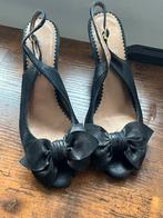 Lodi Pumps Maat 36 - Elegante Slingbacks met Strikdetail, Kleding | Dames, Riemen en Ceinturen, Ophalen of Verzenden, Zo goed als nieuw