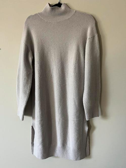 Beige sweaterdress/jurk met kol en splitjes H&M, maat XS, Kleding | Dames, Jurken, Zo goed als nieuw, Maat 34 (XS) of kleiner