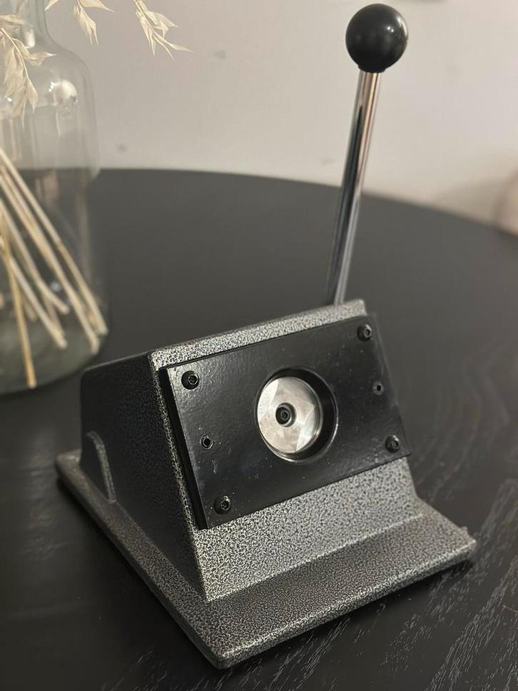 Ponsmachine gloed nieuw, Hobby en Vrije tijd, Knutselen, Gebruikt, Gereedschap of Toebehoren, Ophalen