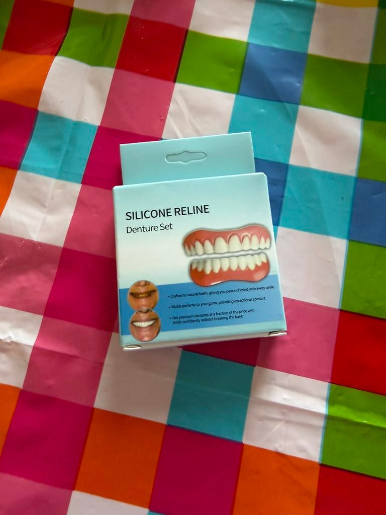 Silicone reline denture set, Sieraden, Tassen en Uiterlijk, Uiterlijk | Mondverzorging, Ophalen of Verzenden, Nieuw, Overige typen