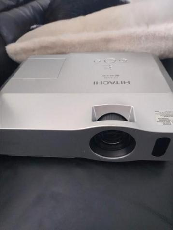 👉 Hitachi CP-X300 3 LCD conference projector beschikbaar voor biedingen