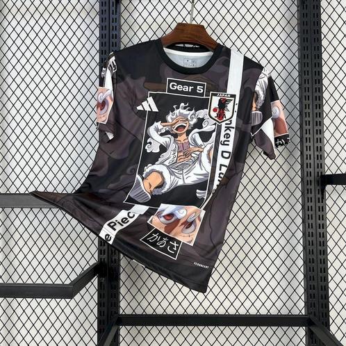 One Piece x Japan Voetbalshirt – Monkey D. Luffy Gear 5, Sport en Fitness, Voetbal, Nieuw, Shirt, Verzenden