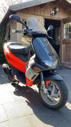 Gilera Runner 50cc DD Fluo Rosso Brom, Fietsen en Brommers, Scooters | Piaggio, Tweetakt, Overige modellen, Maximaal 45 km/u, Ophalen of Verzenden