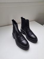 Chelsea boots - ZGAN, Verzenden, Zwart, Lage of Enkellaarzen, Zo goed als nieuw