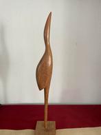 Houten vogel sculptuur op voetstuk, Ophalen of Verzenden