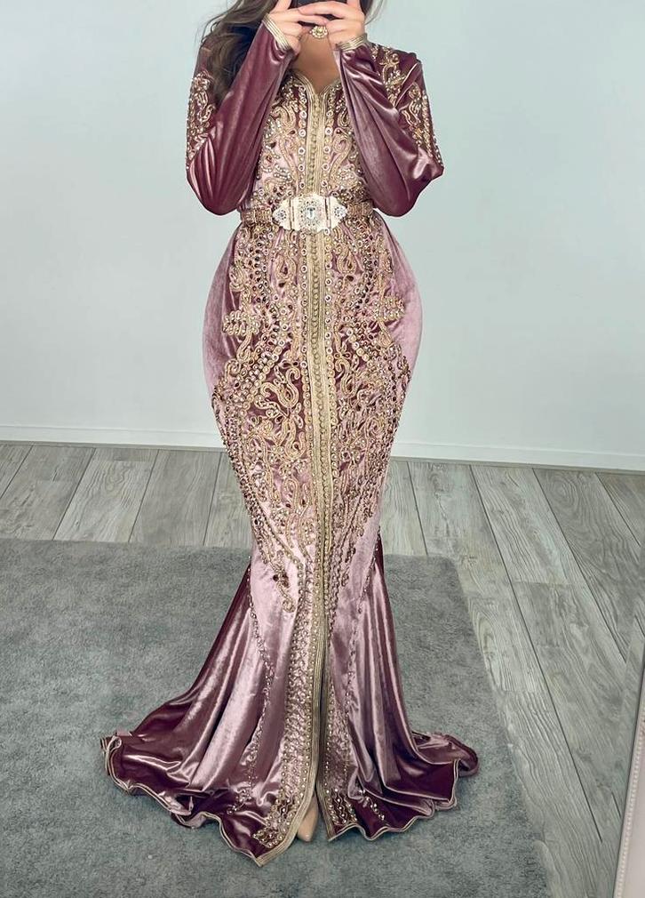 Takchita’s te huur, Kleding | Dames, Gelegenheidskleding, Zo goed als nieuw, Ophalen of Verzenden