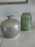 Set van 2 decoratieve vazen, Overige kleuren, Aardewerk of Porselein, Ophalen of Verzenden, Zo goed als nieuw