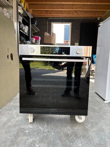 Samsung Dual Cook Oven - Perfect voor elk gerecht! beschikbaar voor biedingen