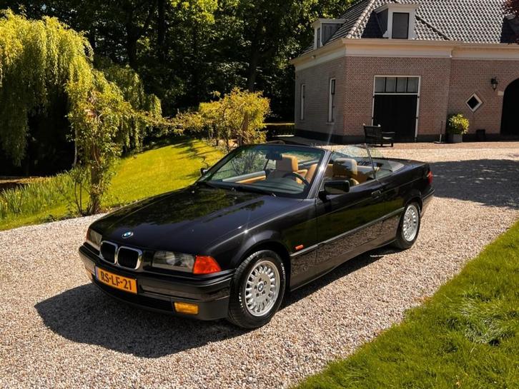 Bmw 3-SERIE 318i Executive Cabriolet LAGE KM / ECC / LEER /, Auto's, BMW, Particulier, 3-Serie, Benzine, Euro 2, Cabriolet, Handgeschakeld