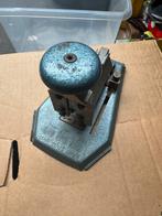 Ouderwetse Nietmachine - Collector's Item, Ophalen of Verzenden