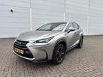 Lexus NX 300H 2.5 E-cvt AWD 25th Edition 2016 Grijs, Auto's, Automaat, Euro 6, 109 €/maand, Bedrijf