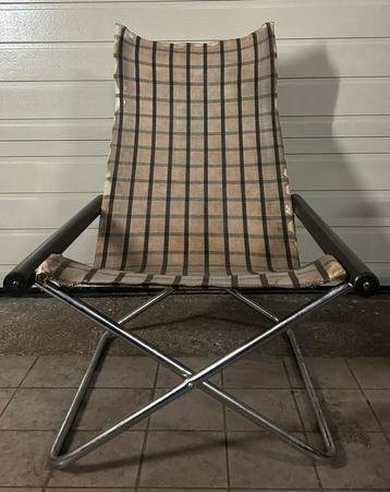 Vintage vouwstoel NYCHAIR van Takeshi Nii beschikbaar voor biedingen