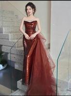 Laatste kans! Burgundy Sequin Gown with Tulle Train – Size L, Kleding | Dames, Verzenden, Maat 42/44 (L), Nieuw, Rood