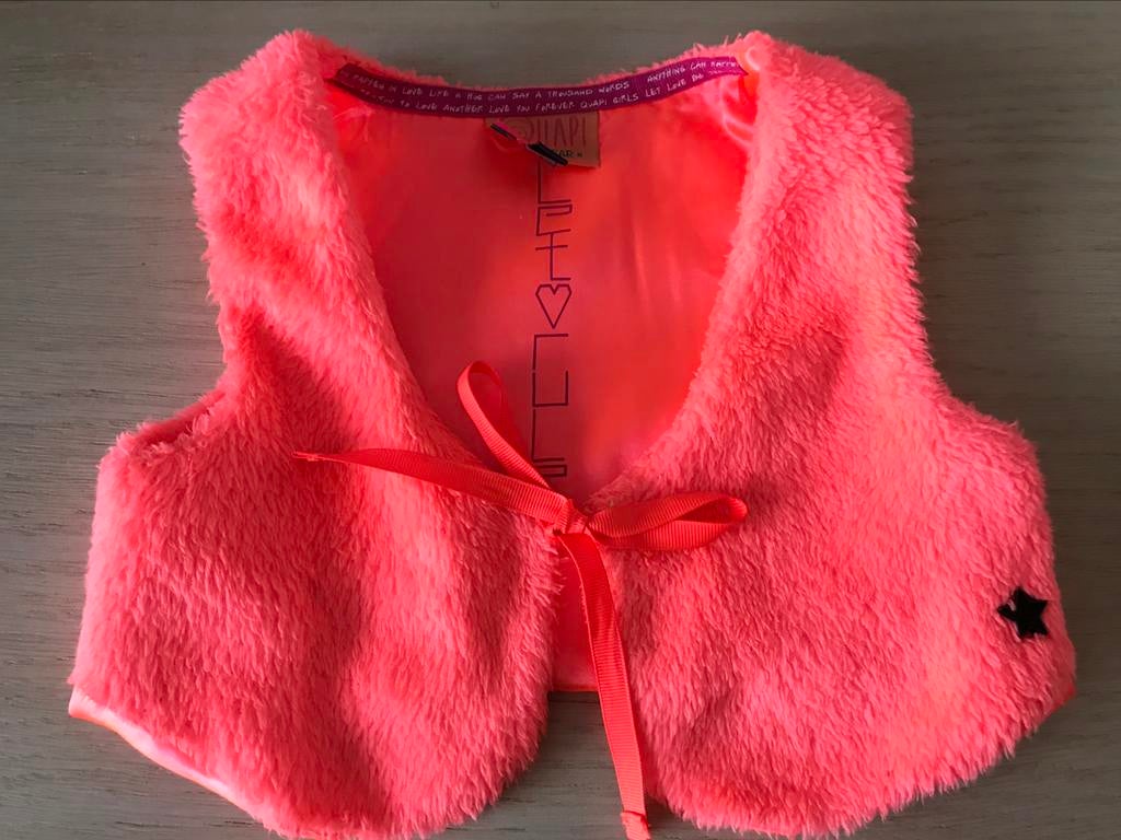 Qaupi bont VESTJE …maat 98/104, Ophalen, Meisje, Trui of Vest, Zo goed als nieuw