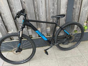 Mooie CUBE mountainbike 29” te koop.