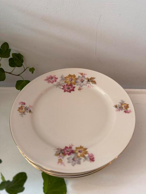 Porseleinen gebaksbordjes Hutschenreuther, Antiek en Kunst, Antiek | Servies los, Ophalen of Verzenden