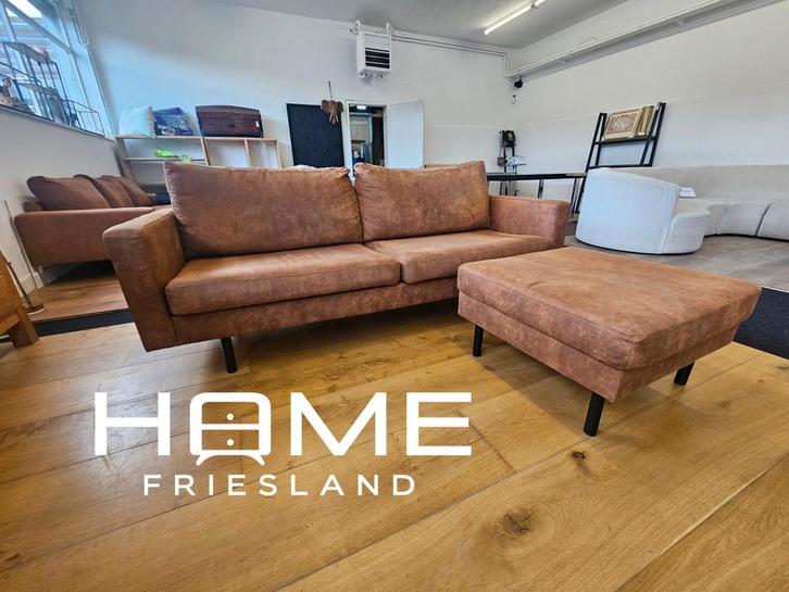 2-Zit + Hocker - Cognac - Microvezel, Huis en Inrichting, Banken | Voetenbanken en Poefen, Zo goed als nieuw, 125 cm of meer, 125 cm of meer