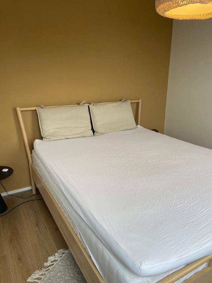 IKEA bedframe 180x200, Huis en Inrichting, Slaapkamer | Bedden, Gebruikt, Tweepersoons, 180 cm, 200 cm, Hout, Beige, Ophalen
