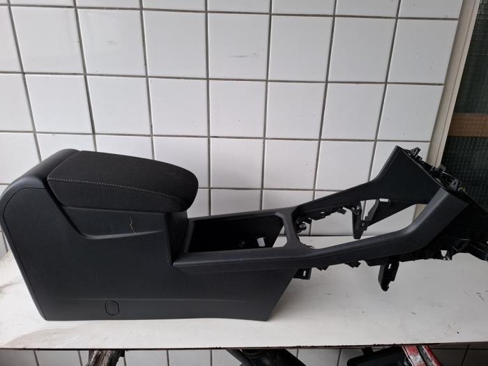 Middenconsoles van een Volkswagen Golf Sportsvan, Auto-onderdelen, Interieur en Bekleding, Volkswagen, Gebruikt, 3 maanden garantie