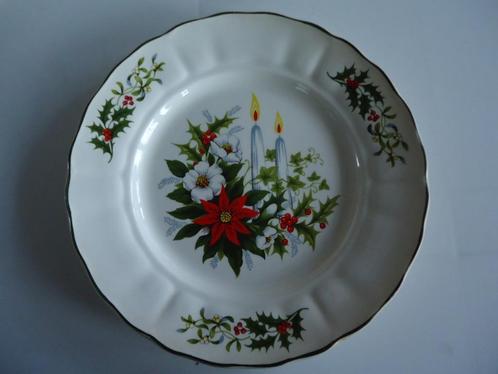 Kerstbord porselein. Royal tudor Poinsettia. Grindley., Antiek en Kunst, Antiek | Wandborden en Tegels, Ophalen