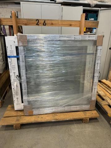 Kozijn kunststof met glas KOOPJE 1150x1150 beschikbaar voor biedingen