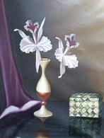 Tilly Moes (1899-1979) Stilleven met twee  orchideeën, Antiek en Kunst, Ophalen of Verzenden