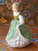 Fair Maiden mooi beeldje uit Engeland van Royal Doulton., Antiek en Kunst, Antiek | Porselein, Ophalen of Verzenden