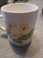 Vintage mok van Kun Lun., Huis en Inrichting, Keuken | Servies, Ophalen, Zo goed als nieuw, Overige stijlen, Kop(pen) en/of Schotel(s)