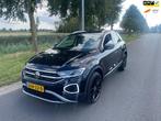 Volkswagen T-ROC 1.5 TSI DSG/IQ/ACC/ERGO/CARPLAY, 150 pk, Alcantara, Zwart, Bedrijf