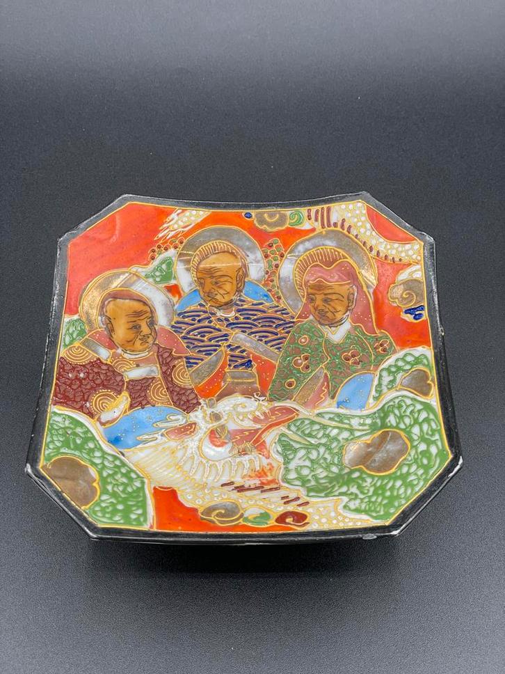 Japans Satsuma schoteltje handbeschilderd (15,5 cm), Antiek en Kunst, Antiek | Porselein, Ophalen of Verzenden