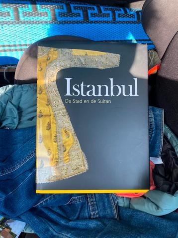 Istanbul de stad en de Sultan Catalogus beschikbaar voor biedingen