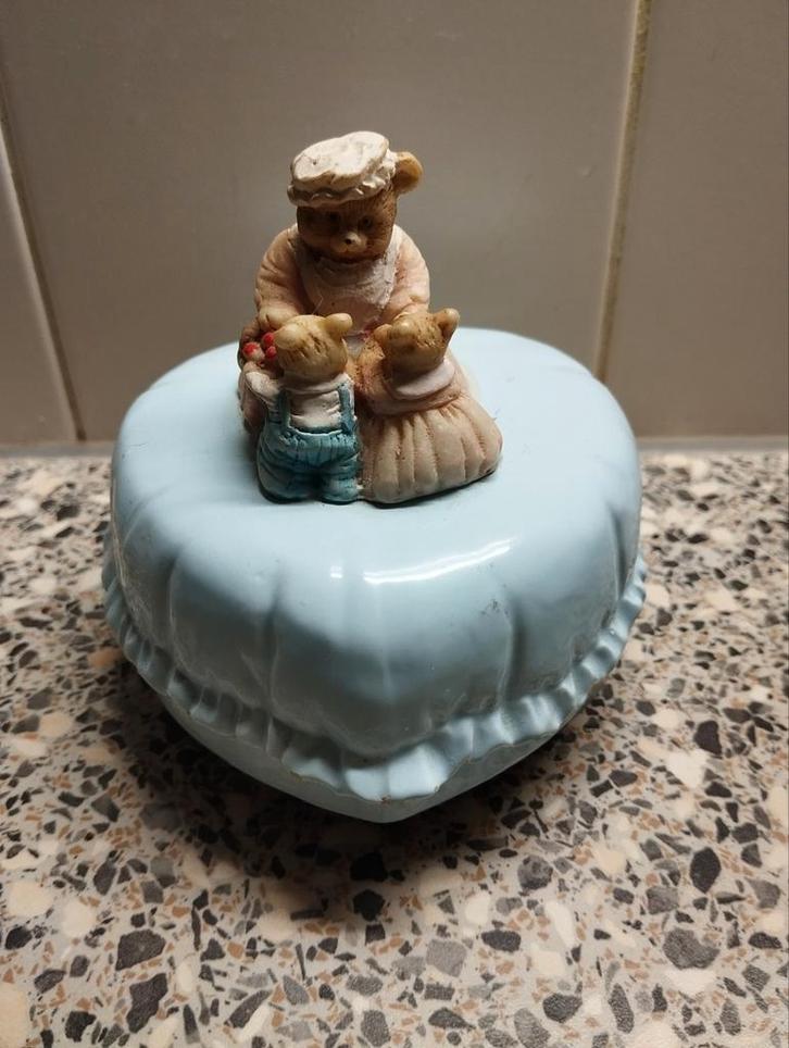 Vintage porseleinen speeldoos., Antiek en Kunst, Curiosa en Brocante, Verzenden