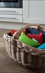 Mand Inclusief kussentjes, Huis en Inrichting, Ophalen of Verzenden, Zo goed als nieuw