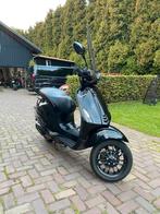 Piaggio vespa sprint 2018, Fietsen en Brommers, Scooters | Vespa, Gebruikt, Overige modellen, Maximaal 45 km/u, Ophalen of Verzenden