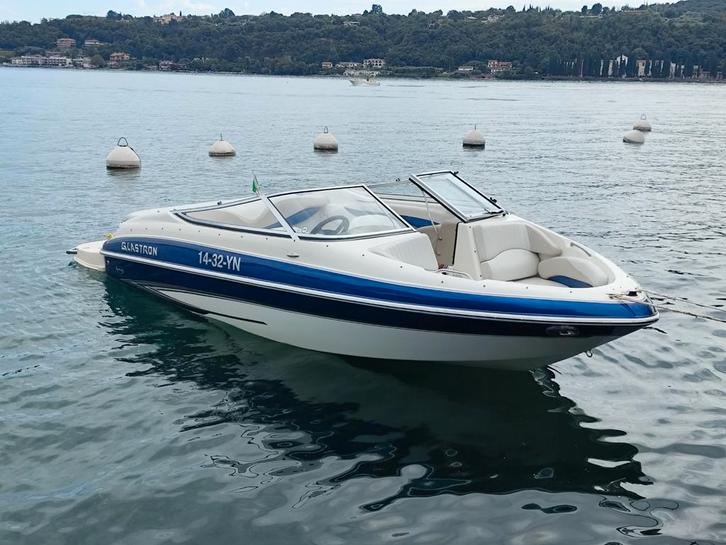 Glastron GXL 185 4.3 MPI V6 220pk 2009 met trailer, Watersport en Boten, Speedboten, Zo goed als nieuw, 3 tot 6 meter, Benzine
