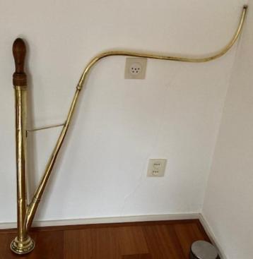 Antieke bronzen Raamspuit. beschikbaar voor biedingen