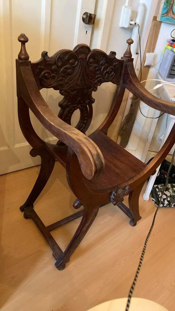 Antieke Dagobert Stoel - Houtgesneden, Antiek en Kunst, Antiek | Meubels | Stoelen en Banken, Ophalen