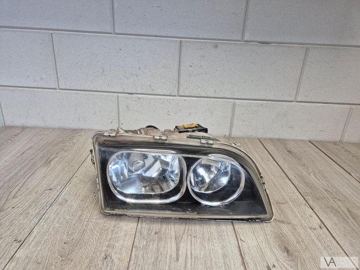 Volvo S40 en V40 2000 - 2004 xenon koplamp rechts 30899885, Auto-onderdelen, Verlichting, Volvo, Gebruikt, Ophalen of Verzenden