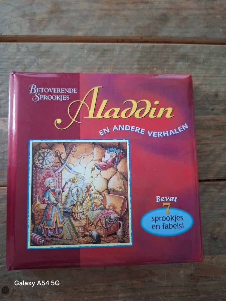 Aladdin en andere verhalen - Betoverende Sprookjes, Ophalen of Verzenden, Zo goed als nieuw, Onbekend