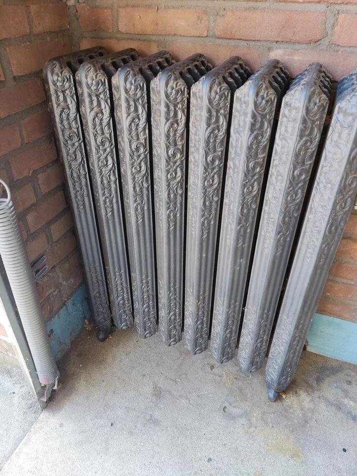 Gietijzeren radiator antiek antieke verwarming, Huis en Inrichting, Kachels, Zo goed als nieuw, Houtkachel, Hout, Ophalen of Verzenden
