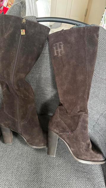 Tonmy Hilfiger beuinr hoge laarzen maat 38 beschikbaar voor biedingen