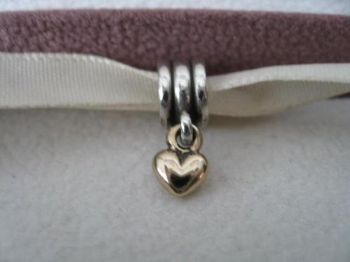 Pandora zilveren hanger met gouden hartje, Sieraden, Tassen en Uiterlijk, Bedels, Pandora, Zilver, 1 bedel, Ophalen of Verzenden