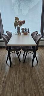 Mooie houten tafel, Ophalen