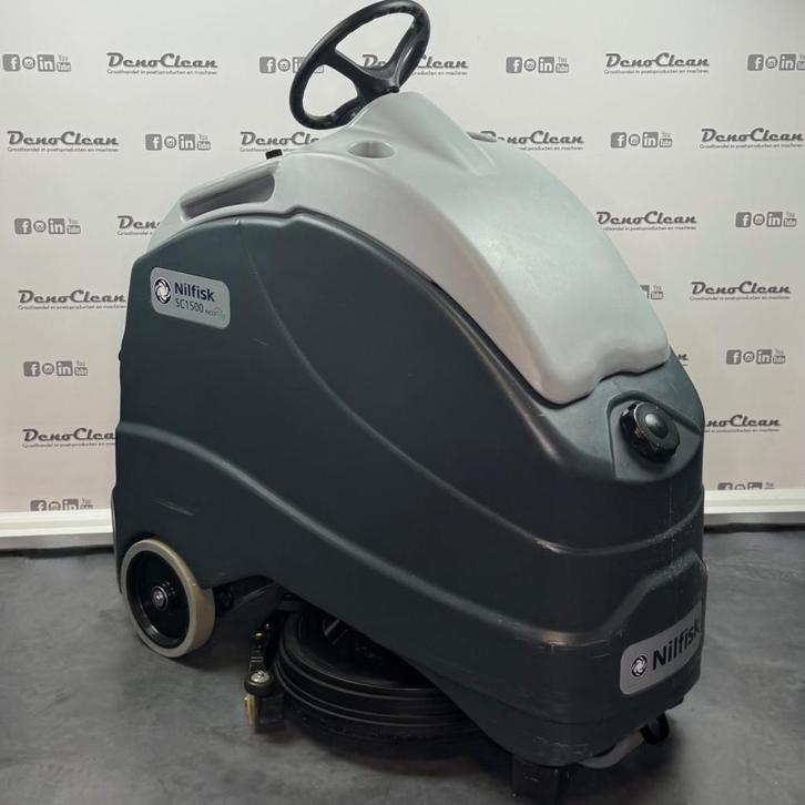 Nilfisk SC1500 stand-on schrobzuigmachine, Doe-het-zelf en Verbouw, Reinigingsmachines, Gebruikt, Schrobmachine, Ophalen of Verzenden
