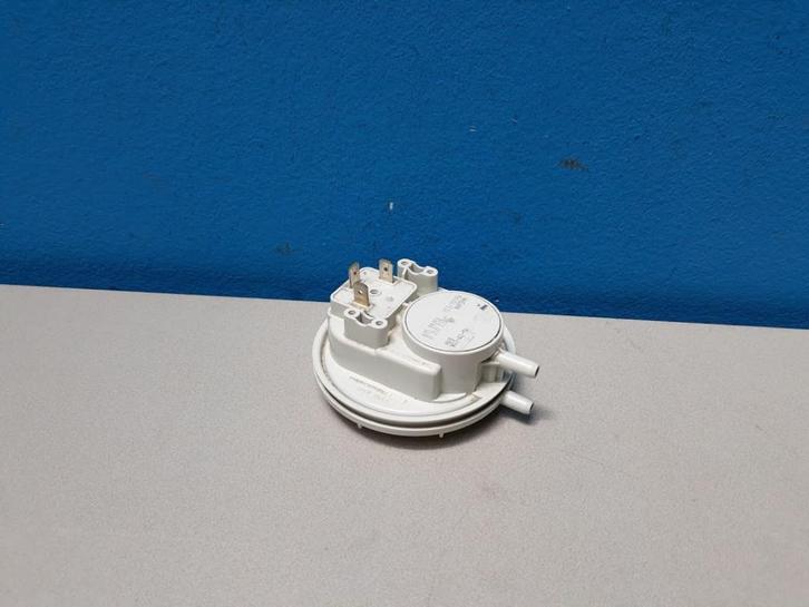 Luchtdrukschakelaar Awb thermomaster 23/29 wt 123/101PA, Doe-het-zelf en Verbouw, Verwarming en Radiatoren, Gebruikt, Cv-ketel of Combi-ketel