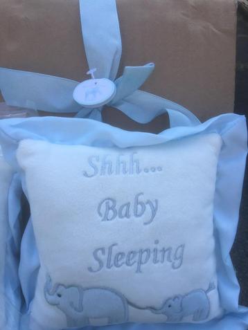Baby Sleeping Kussentjes SHHH beschikbaar voor biedingen