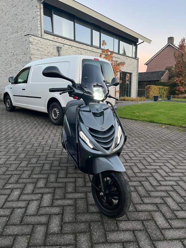Piaggio Zip SP 2020 – Full optie, in nieuwstaat!, Motoren, Tuning en Styling, Ophalen of Verzenden