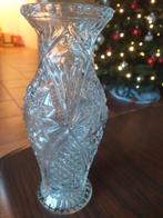 klein oud glazen vaasje ; prachtig mooi sierlijk uitgevoerd, Ophalen of Verzenden